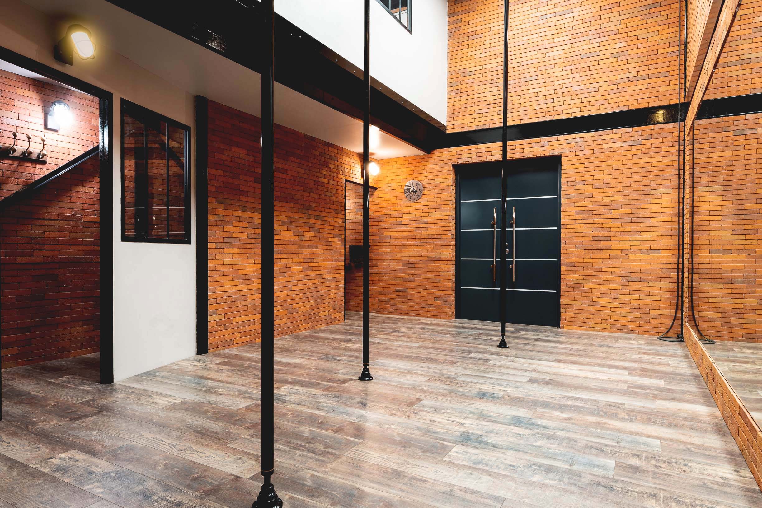 Studio de pole dance premium à Saint-Barthélemy-d'Anjou